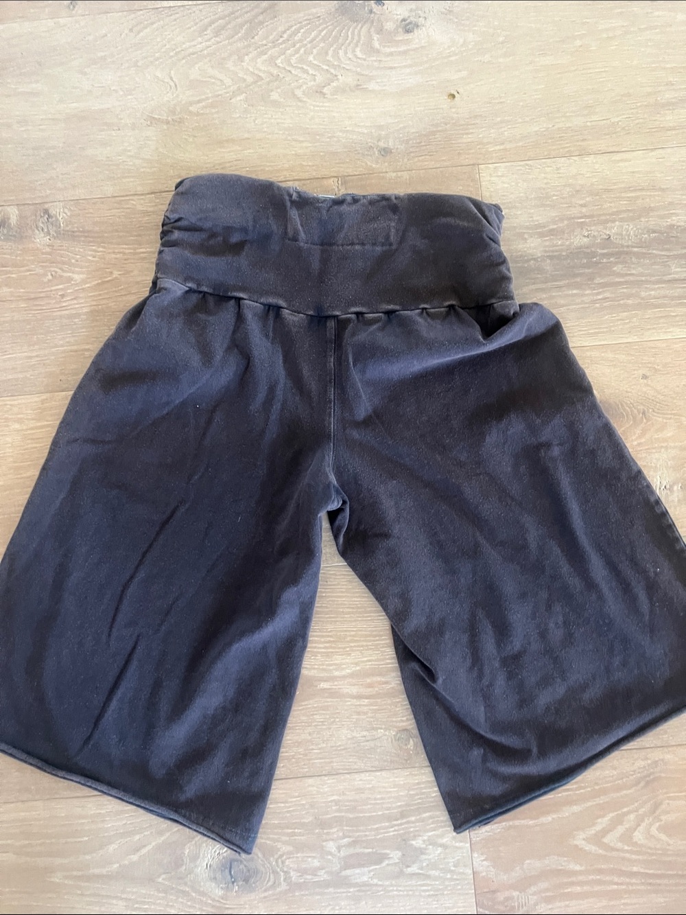 Free People Movement Hot Shot Renewal Pant. Faded Black. Size Small. Cute! - Picture 3 of 5